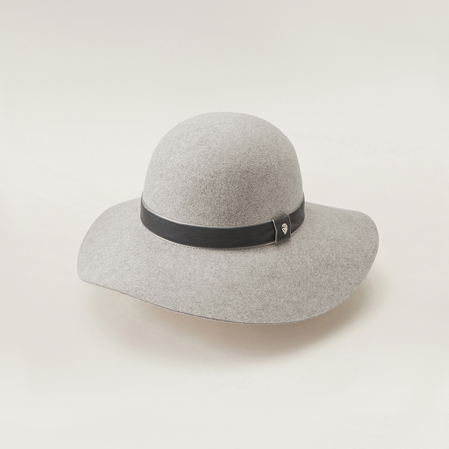 ヘレンカミンスキーオンラインストア