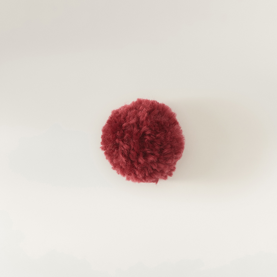 Removable Pompom