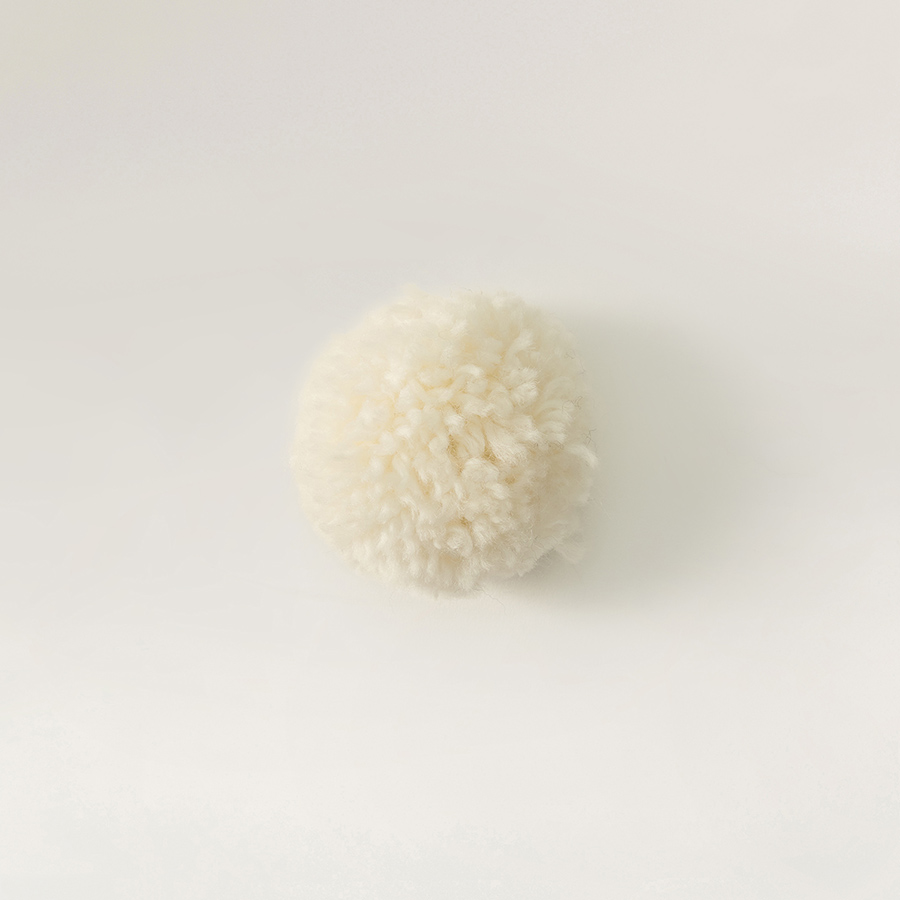 Removable Pompom