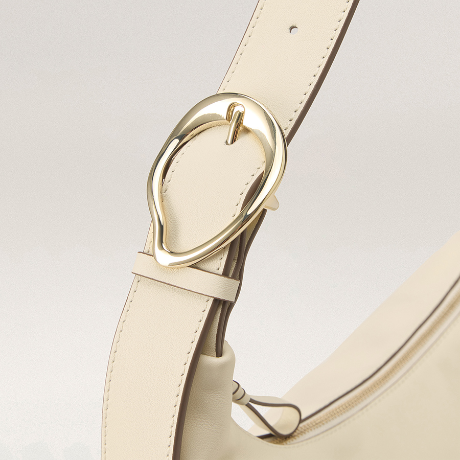 Signy Leather Shoulder Bag(シグニー )