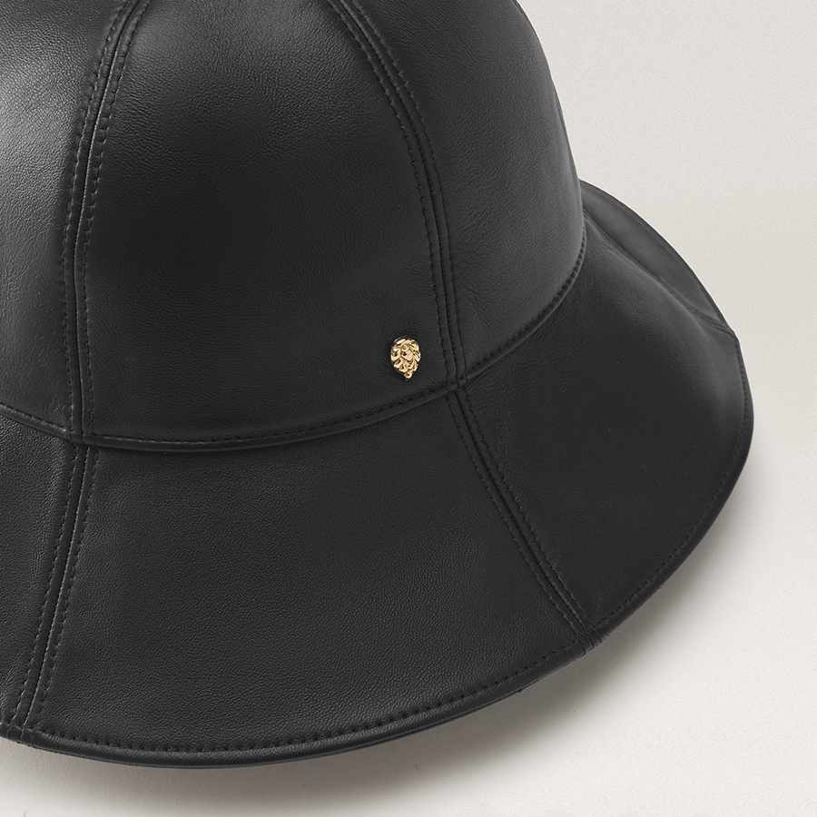 Yasmin Leather Hat(ヤスミン )